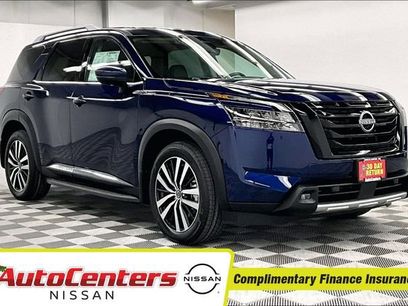 New 2025 Nissan Pathfinder Platinum w/ Lighting Package (N93)