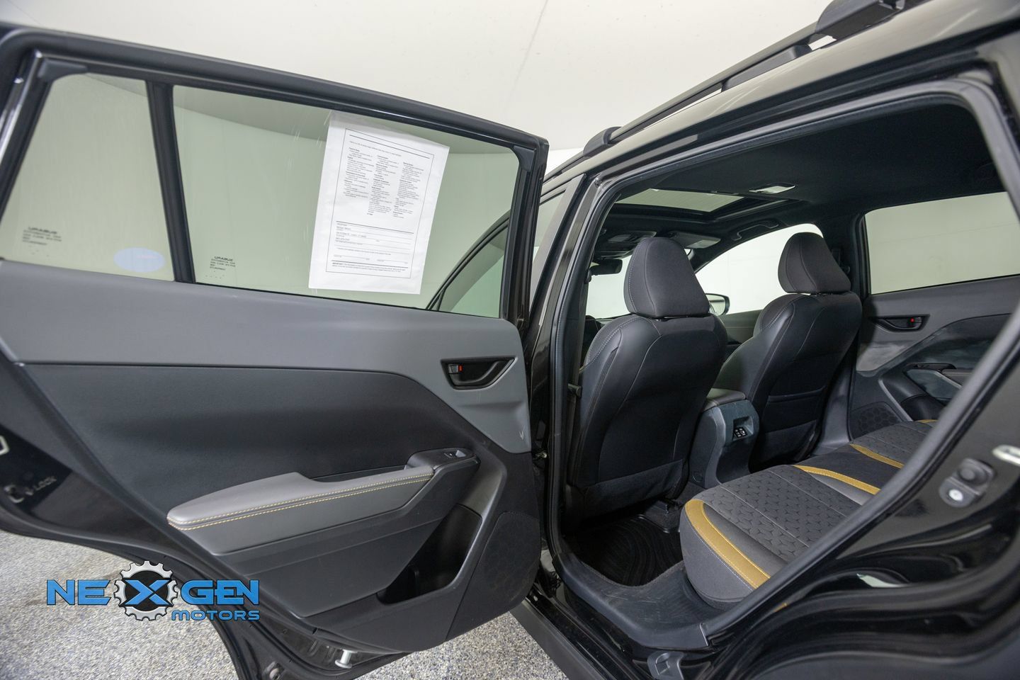 Used 2024 Subaru Crosstrek 2.5i Sport AWD/4WD image 24