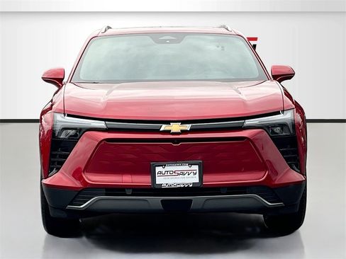 Used 2024 Chevrolet Blazer EV LT image 2