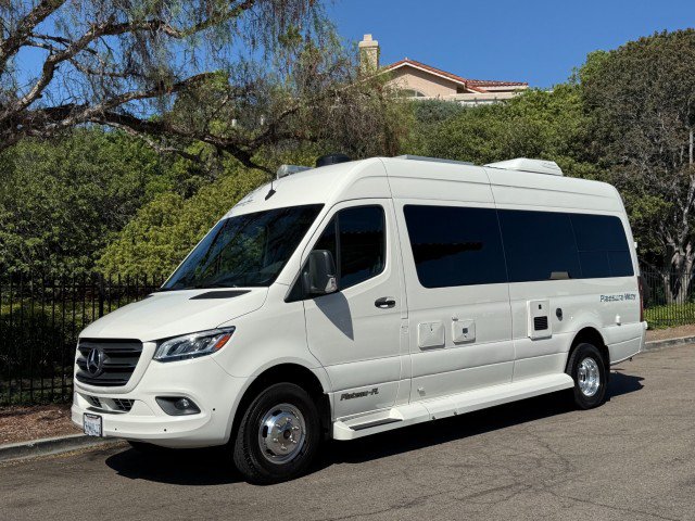 Used 2022 Mercedes-Benz Sprinter 3500 image 1