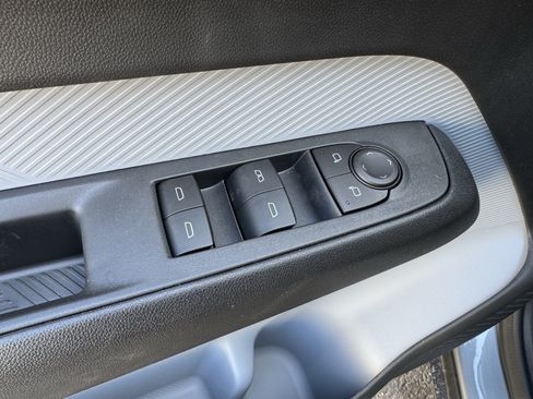 New 2027 Chevrolet Bolt LT w/ Comfort Package FWD image 11