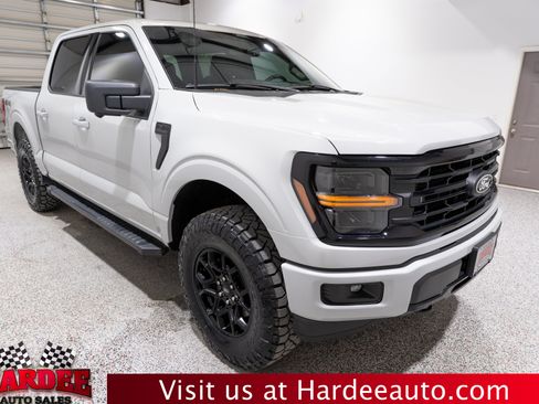 Used 2024 Ford F150 XLT w/ XLT Black Appearance Package AWD/4WD image 6
