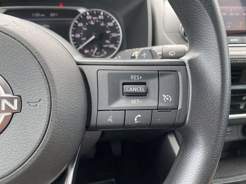 Used 2023 Nissan Rogue S FWD image 21