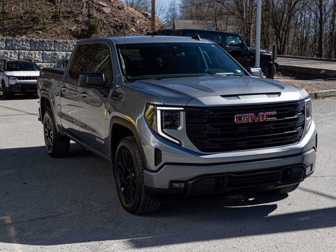 Used 2024 GMC Sierra 1500 Elevation AWD/4WD image 3