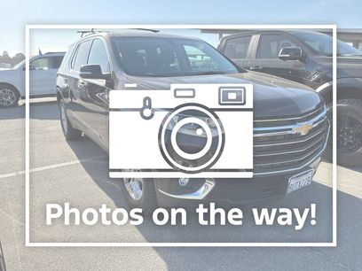 Used 2021 Chevrolet Traverse LT