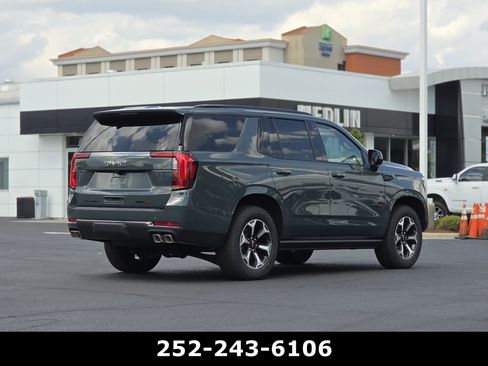 Used 2026 GMC Yukon AT4 w/ AT4 Premium Plus Package AWD/4WD image 7
