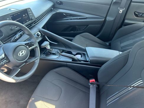 Used 2026 Hyundai Elantra Sport FWD image 9