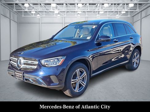 Certified 2022 Mercedes-Benz GLC 300 4MATIC image 3