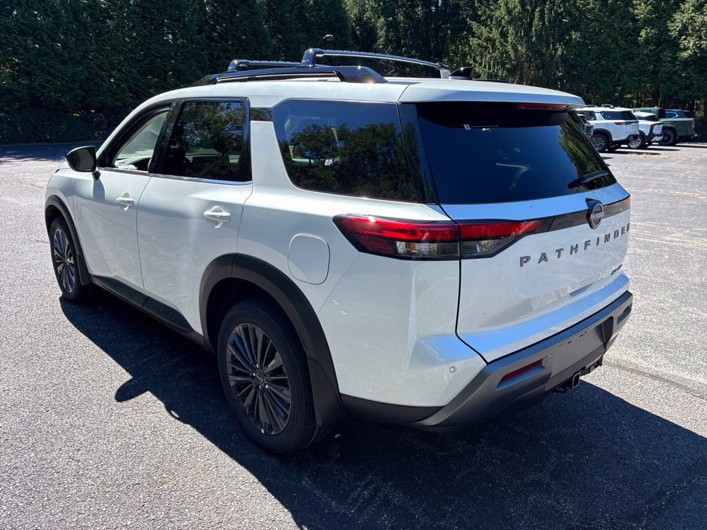 New 2026 Nissan Pathfinder SL w/ SL Premium Package AWD/4WD image 5
