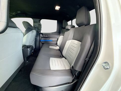 Used 2025 Toyota Tacoma Limited AWD/4WD image 21