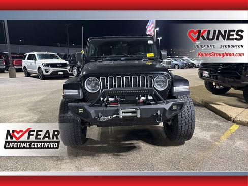 Used 2020 Jeep Wrangler Unlimited Sahara w/ Dual Top Group image 4
