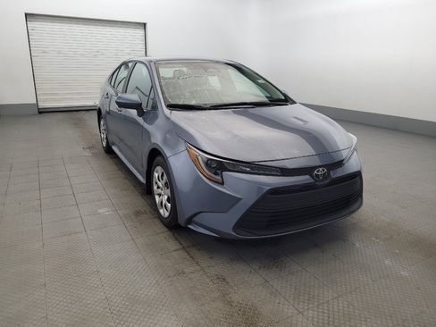 Used 2025 Toyota Corolla LE FWD image 13