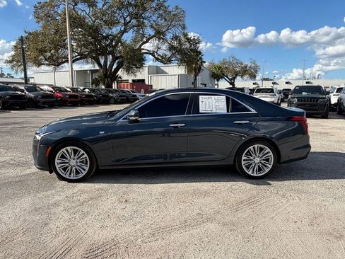 Used 2025 Cadillac CT4 Premium Luxury image 3