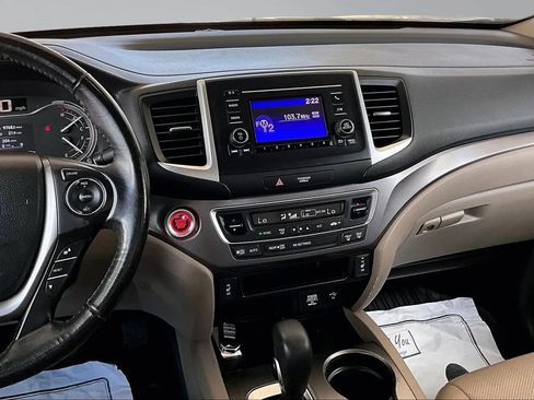 Used 2019 Honda Ridgeline RTL image 10