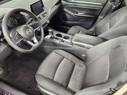 Used 2022 Nissan Altima 2.5 SV AWD/4WD image 10