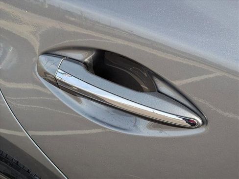 Used 2015 INFINITI Q50 w/ Signature Edition Package image 4