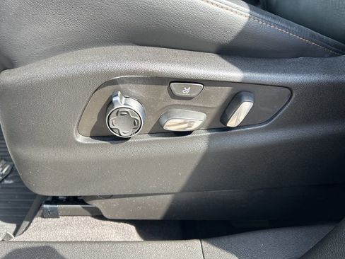 Used 2023 Cadillac XT4 Sport AWD/4WD image 18