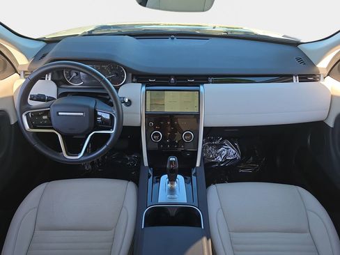 Used 2023 Land Rover Discovery Sport S image 9
