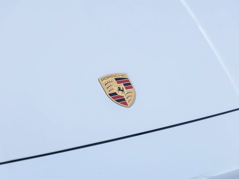 Certified 2025 Porsche Cayenne Coupe image 15