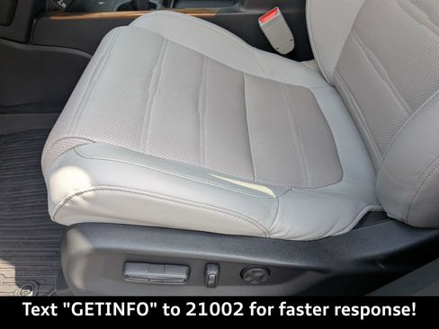Used 2021 Honda CR-V Touring image 25