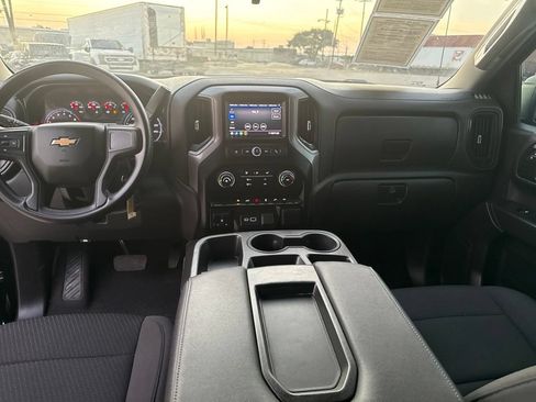 Used 2021 Chevrolet Silverado 1500 Custom RWD image 5