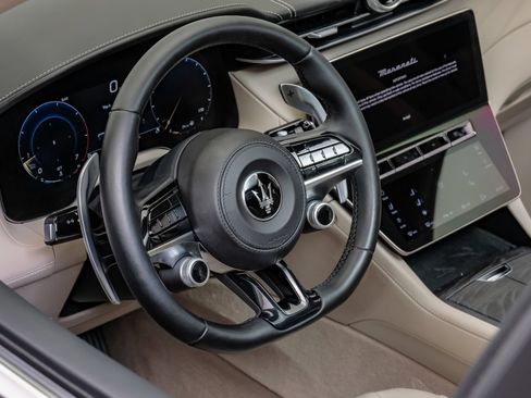 Used 2023 Maserati Grecale GT AWD/4WD image 20
