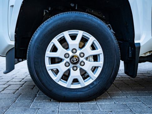 Used 2025 Toyota Tacoma SR5 image 13