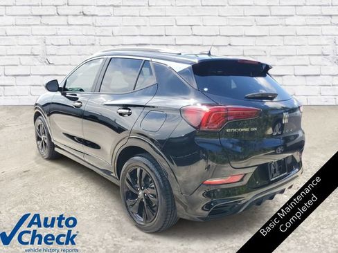 Used 2024 Buick Encore GX Sport Touring w/ Advanced Technology Package FWD image 2