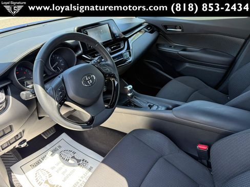Used 2018 Toyota C-HR XLE FWD image 15