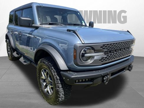 Used 2024 Ford Bronco Badlands AWD/4WD image 3
