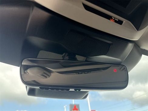 New 2025 Subaru Crosstrek 2.5i Limited w/ Crosstrek Mirror Package image 80