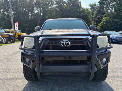 Used 2012 Toyota Tacoma 4x4 Double Cab w/ SR5 Pkg image 2