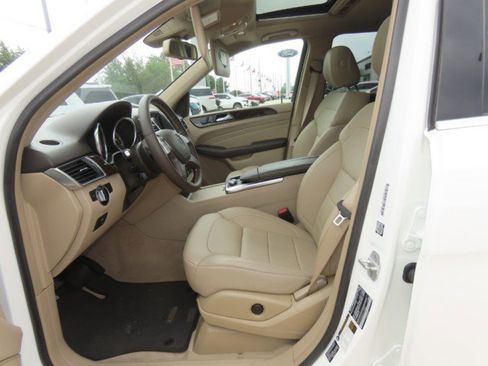 Used 2014 Mercedes-Benz ML 350 2WD image 24