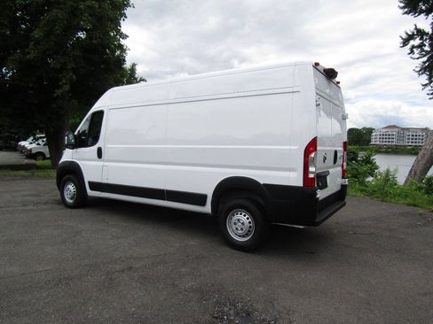 Used 2026 RAM ProMaster 2500 w/ Convenience Group FWD image 30