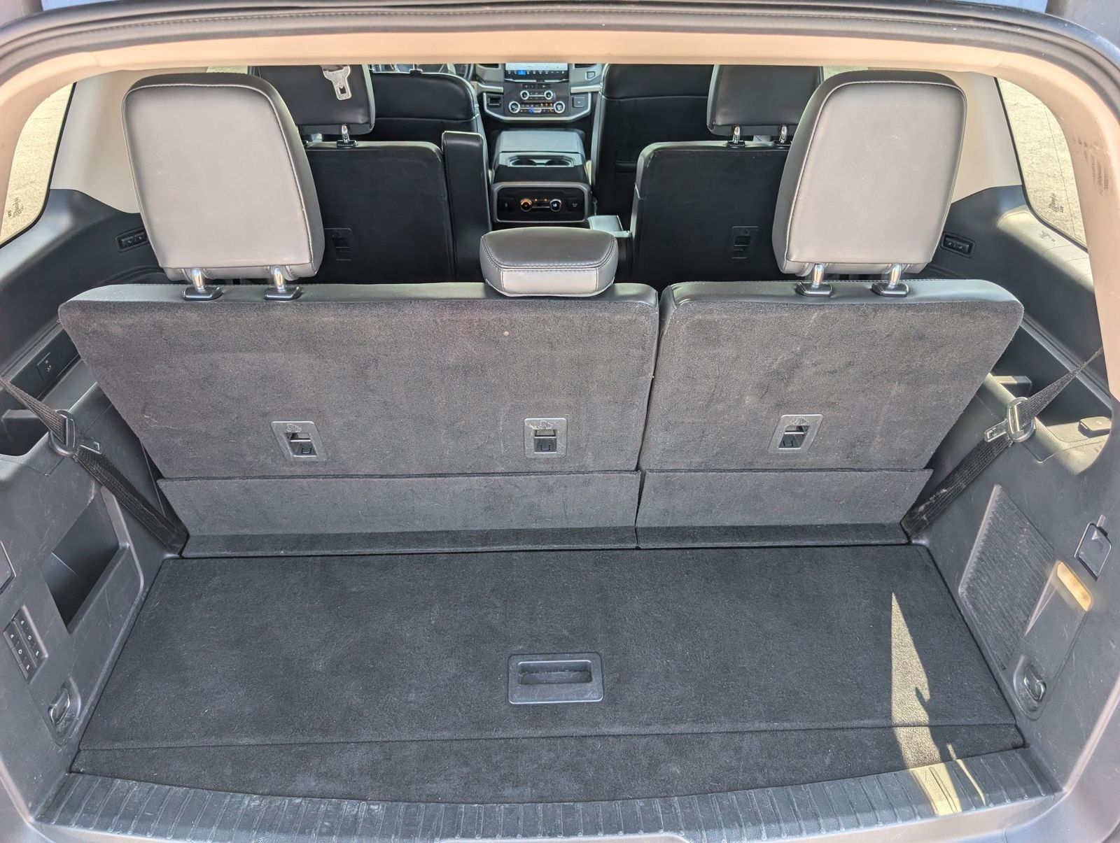 Used 2024 Ford Expedition XLT RWD image 14