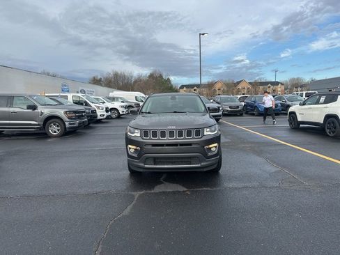 Used 2020 Jeep Compass Limited w/ Safety & Security Group image 2