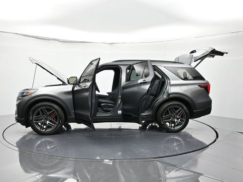 New 2026 Ford Explorer ST w/ Sun And Sound Package image 63