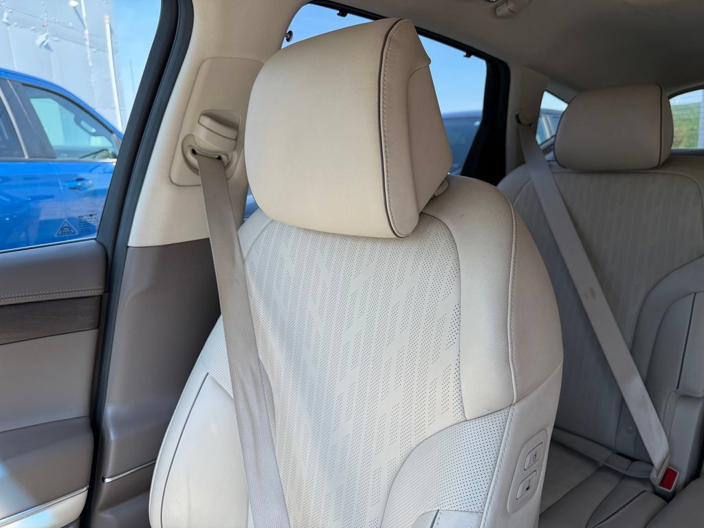 Used 2023 Genesis GV80 3.5T Advanced + AWD/4WD image 20