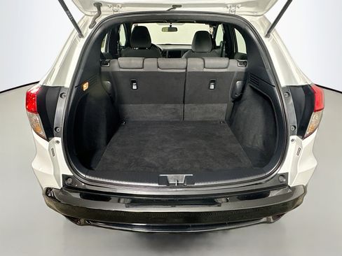 Used 2019 Honda HR-V Sport image 24