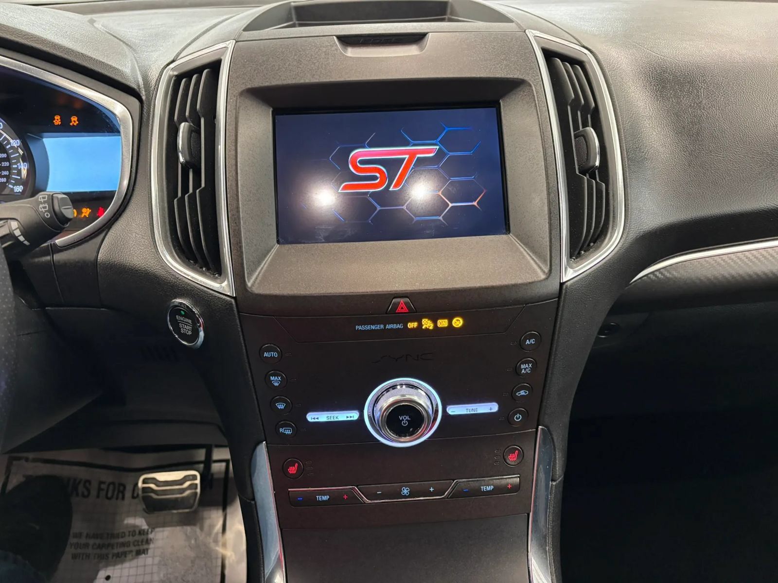 Used 2020 Ford Edge ST w/ Cold Weather Package AWD/4WD image 40