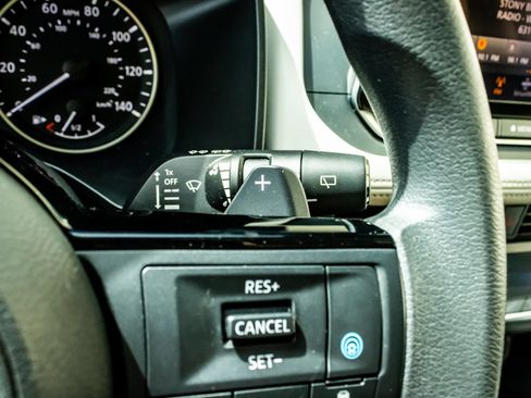 Used 2023 Nissan Rogue SV AWD/4WD image 21