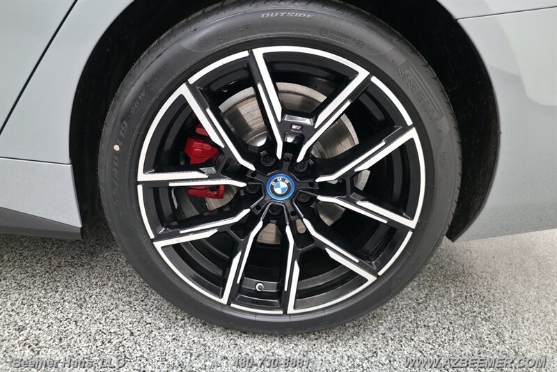 Used 2024 BMW i4 eDrive40 w/ M Sport Package RWD image 13