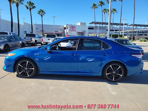 Certified 2020 Toyota Camry XSE image 6