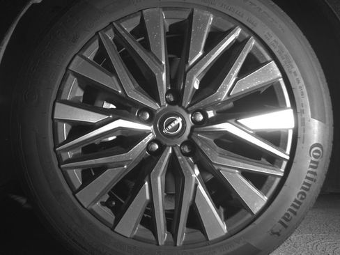 Used 2025 Nissan Altima 2.5 SV image 12