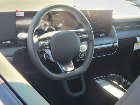 New 2026 Hyundai Ioniq 5 SE image 3
