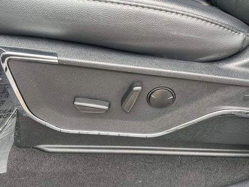 Used 2024 Ford F250 Lariat image 15