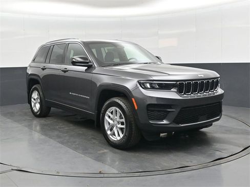 New 2025 Jeep Grand Cherokee Laredo X w/ Luxury Tech Group I image 1