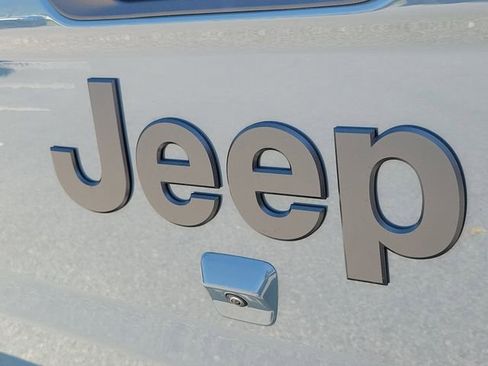 New 2026 Jeep Gladiator Sport AWD/4WD image 6