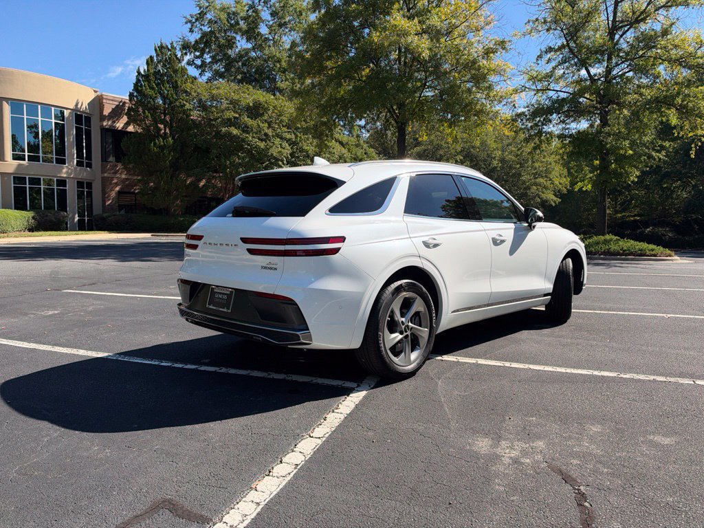 Certified 2026 Genesis GV70 2.5T Advanced AWD/4WD image 5