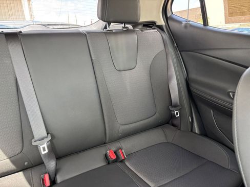 Used 2025 Buick Encore GX Preferred image 36